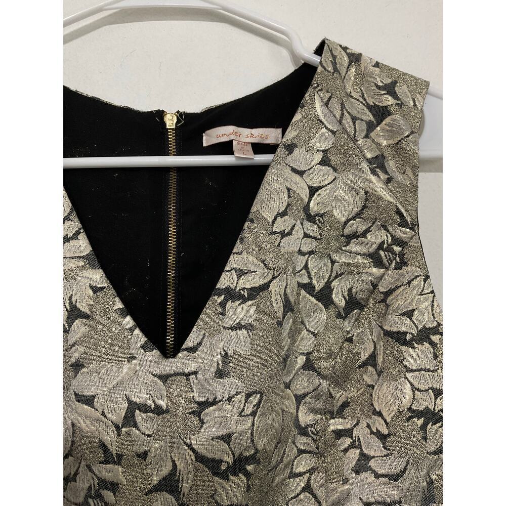 Under Skies Gold Leaves Cocktail Mini Dress Sz Large Sleeveless V-Neck Metallic - Picture 6 of 8